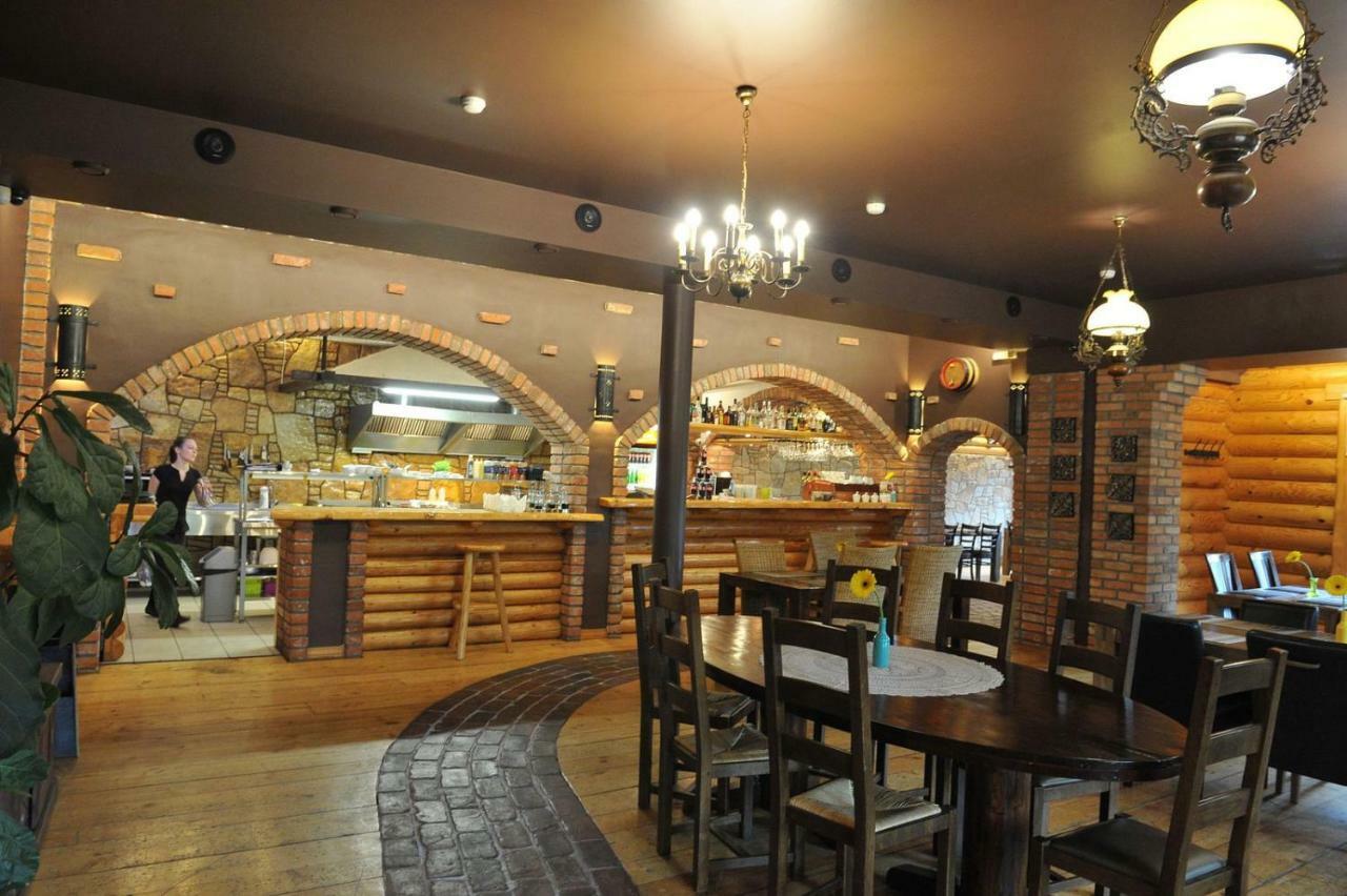 Skriveri Hotel Klidzina מראה חיצוני תמונה